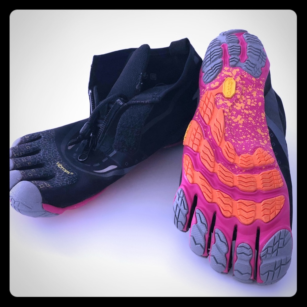 Vibram 5 finger shoes. Waterproof
